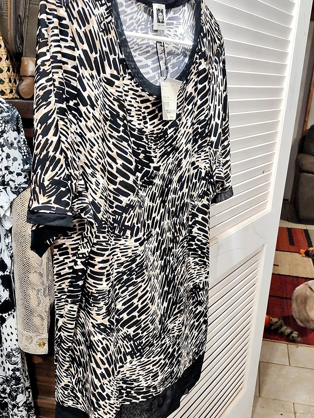 Anne Klein Animal Print Short Sleeve Tunic Black & Brown 1X NWT
